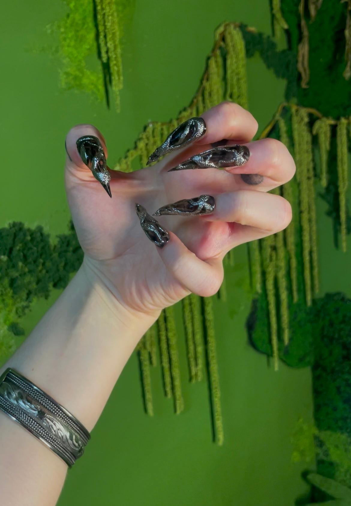 Pearly Drops x Swamp Fairy Nails Collab - Ratgirl