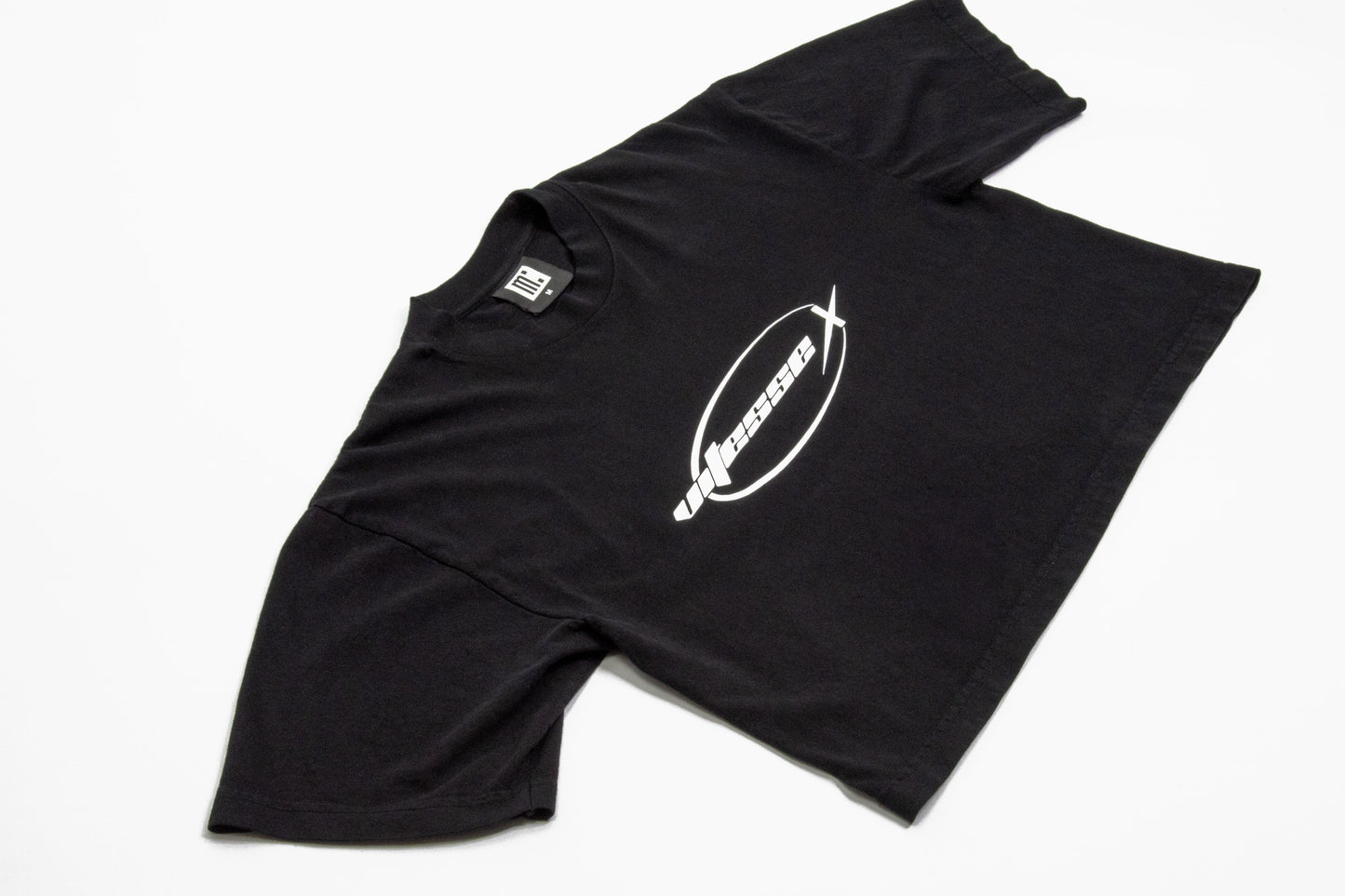 Vitesse X - New Age Crop Top Tee - Black